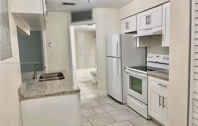 17325 NORTHWEST 67 CT