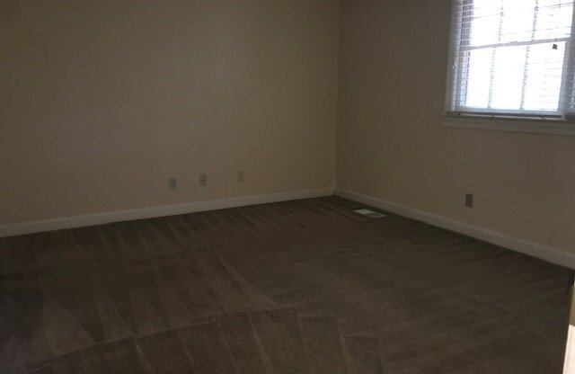 621 D GUNSTON CT
