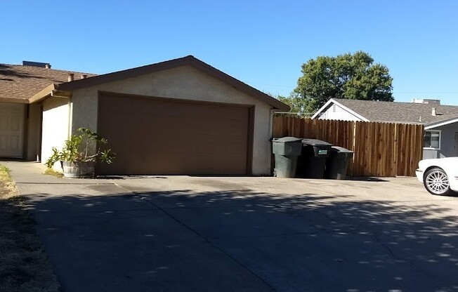 Remodeled 3 Bedroom 2 Bathroom Carmichael Home