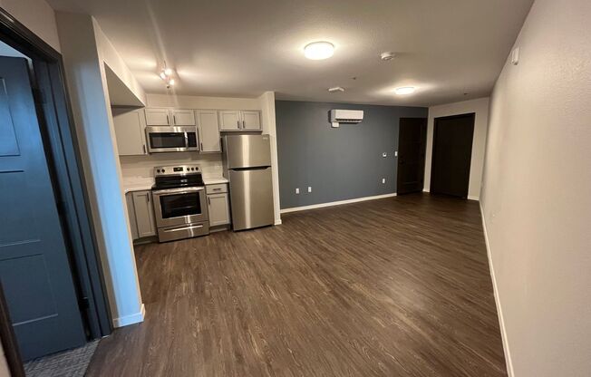 1 bed, 1 bath, 520 sqft, $1,300, Unit 21