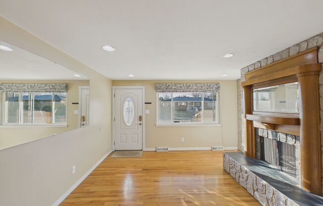 Gorgeous home in Westminster!