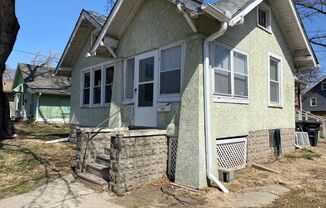 2 bed 1 bath house $995
