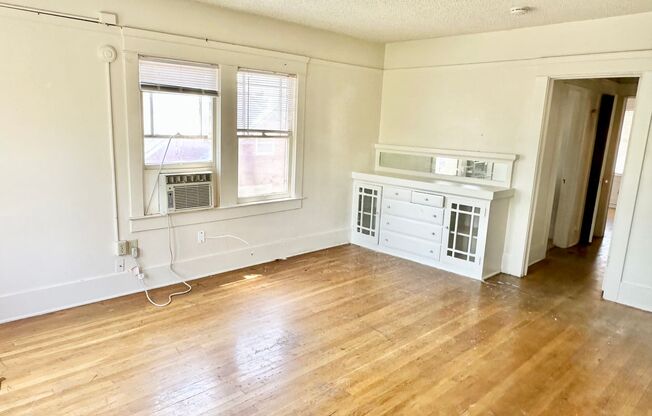 502 Yale Ave-2145 Wilson Ave