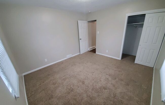 3 beds, 1 bath, $1,395