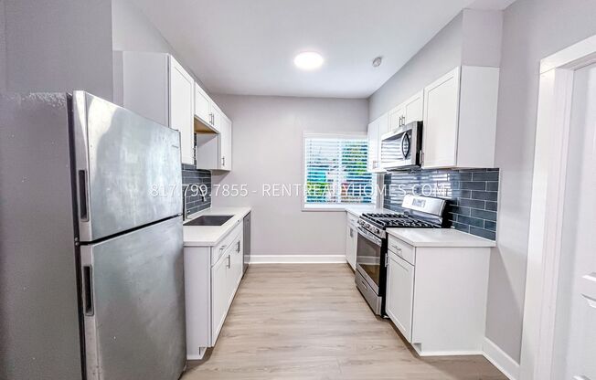 4431 Clay St. *
