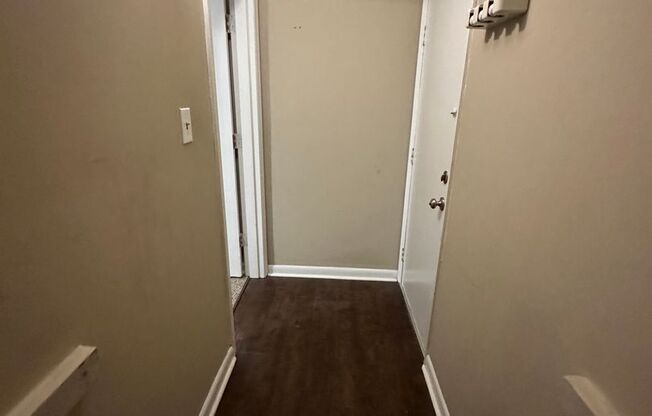 2 beds, 2 baths, $1,300