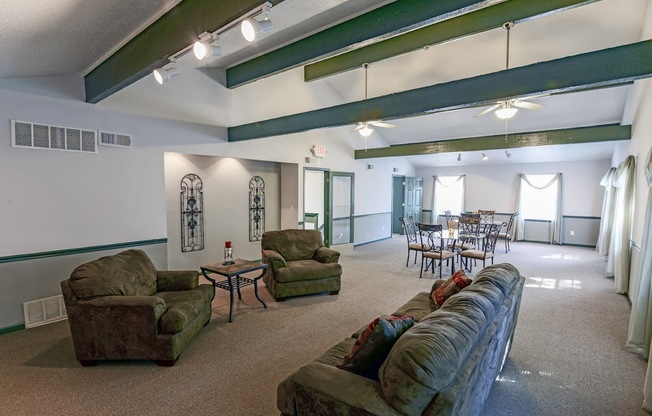 Welcome to Whispering Lake Apartments