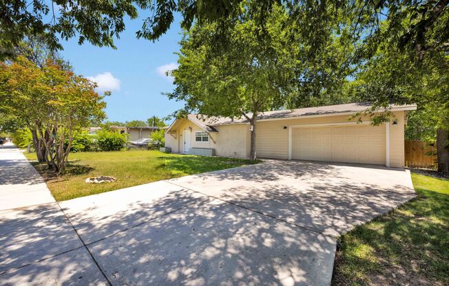 Beautiful Home near Lackland AFB!