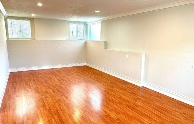 5930 Orchard Ave., Unit B