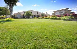 Spacious Lawn at Stoneleigh on Cartwright Apartments, J Street Property Services, Texas