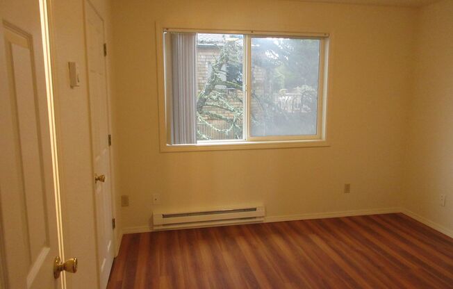 1 bed, 1 bath, $1,475, Unit 580/A/8