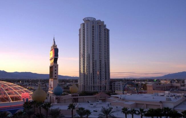 Stunningly Remodeled Studio High-Rise Unit For Rent