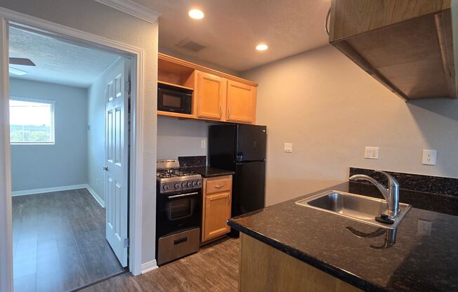 1 bed, 1 bath, 516 sqft, $2,145, Unit 0355