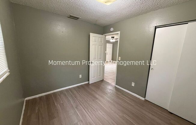 10401 N 11th St. Unit B Tampa, FL 33612