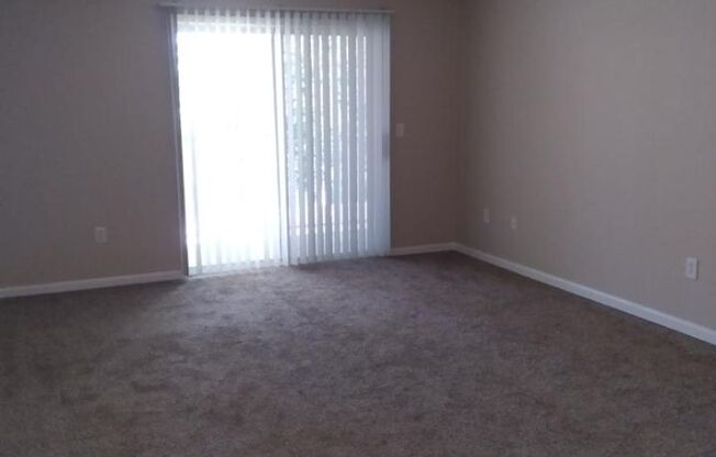 185 - COUNTRY VIEW APARTMENTS