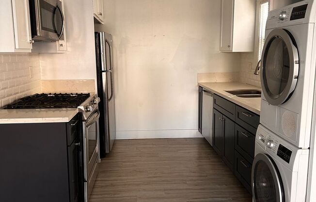 1 bed, 1 bath, $2,495, Unit 4108