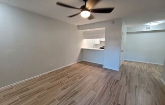 2 beds, 1 bath, 902 sqft, $1,550, Unit 7055 N. Holiday