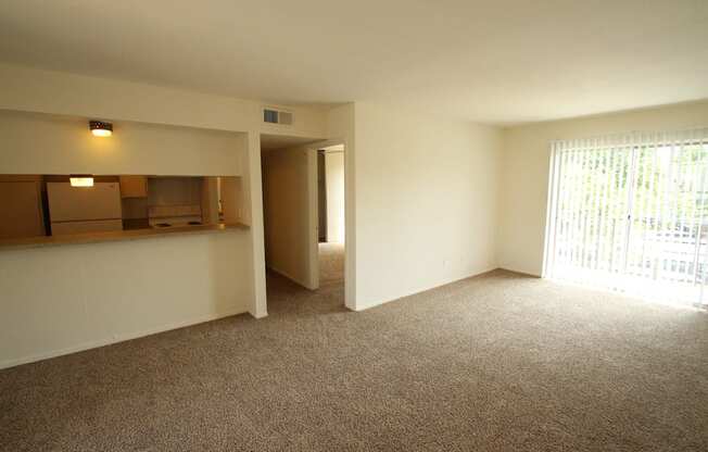 This is a photo of the kitchen of the 991 square foot 2 bedroom apartment at The Biltmore Apartments in Dallas, TX.