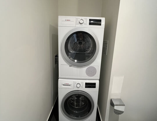 1 bed, 1.5 baths, 780 sqft, $3,000, Unit 701