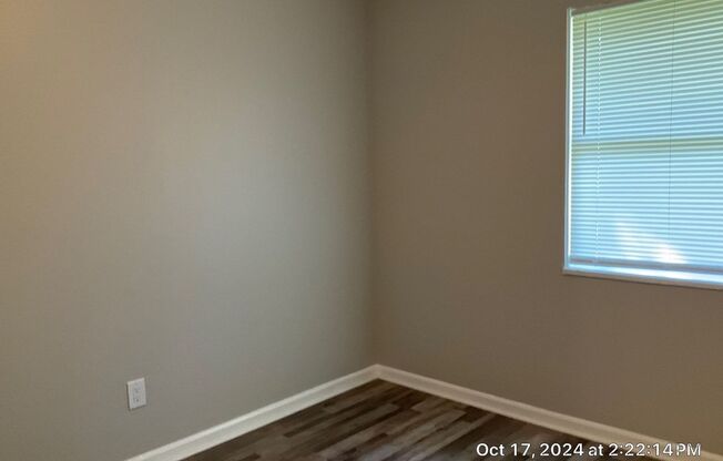 3 beds, 1 bath, $1,695