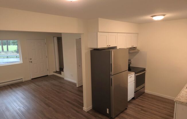 2 beds, 1 bath, $1,800