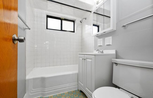 1 bed, 1 bath, 650 sqft, $2,595, Unit 10208-B2