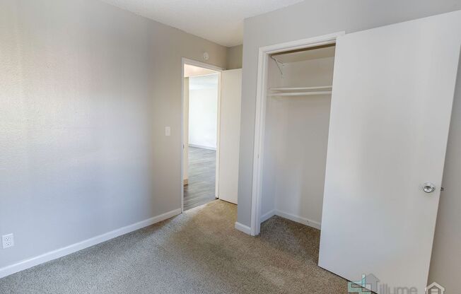 2 beds, 1 bath, 900 sqft, $1,375, Unit Unit 23