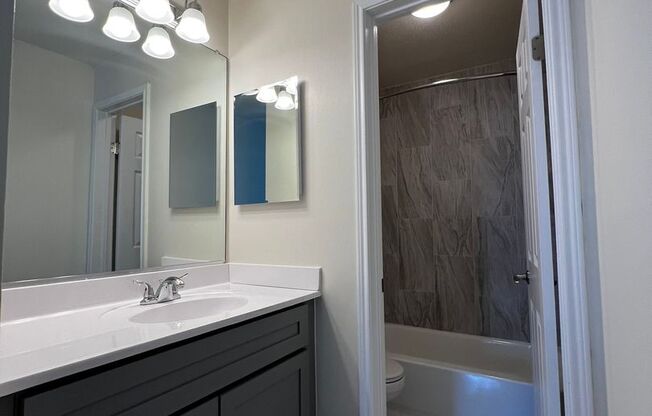 2 beds, 2 baths, 1,017 sqft, $1,975, Unit 1003 G #2A