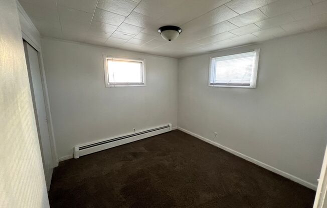 2 beds, 1 bath, $825