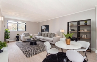 1933 Commonwealth Ave