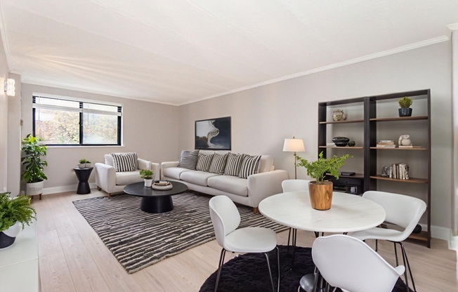 1933 Commonwealth Ave