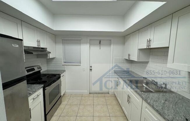 2 beds, 2 baths, 1,011 sqft, $2,195, Unit 25