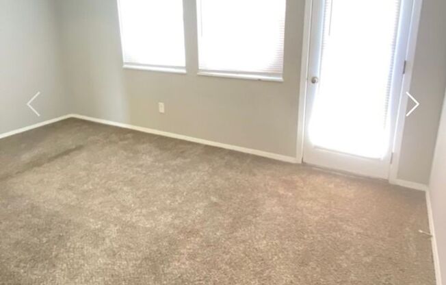 1 bed, 1 bath, 605 sqft, $1,095, Unit 52
