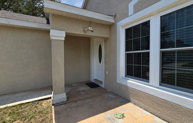 One Story Home in Royal Ridge, Davenport