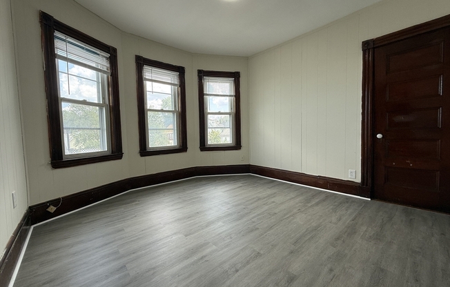 405 FRY ST