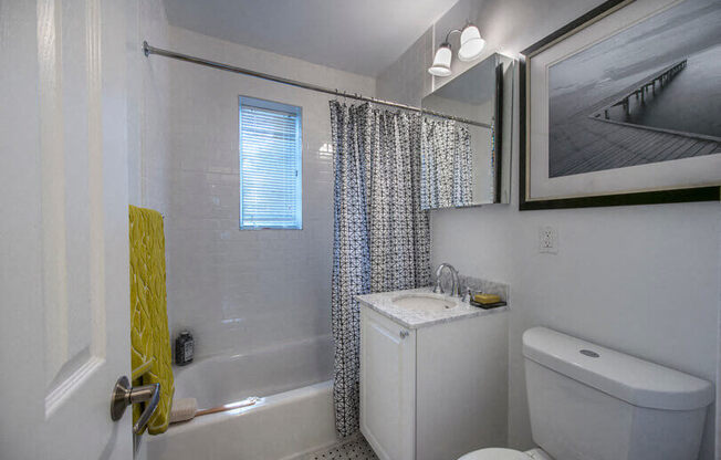 1 bed, 1 bath, 601 sqft, $3,135