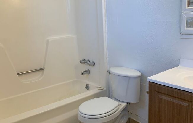 1 bed, 1 bath, 500 sqft, $725, Unit Unit 20