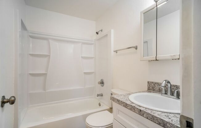 2 beds, 1 bath, 742 sqft, $1,495, Unit 1