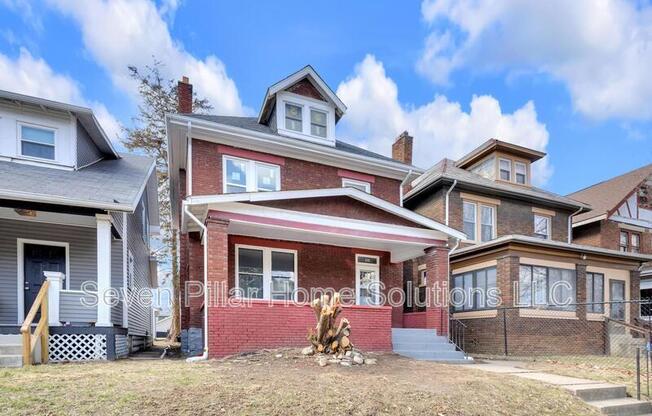 1031 LINWOOD AVE