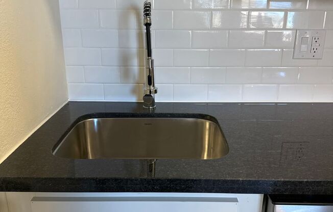 1 bed, 1 bath, 467 sqft, $962, Unit 1103