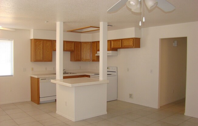 2 beds, 2 baths, 1,000 sqft, $1,350, Unit 101