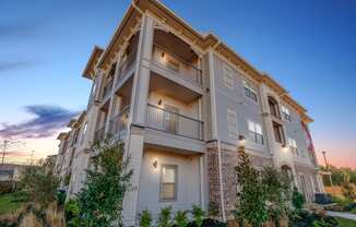 Property Exterior at Cue Luxury Apartments, Cypress, TX