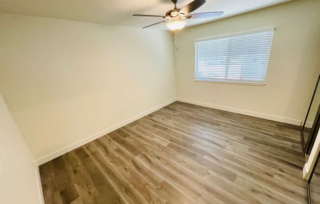 2 beds, 1 bath, $2,700, Unit 7