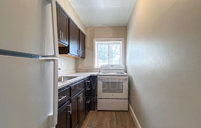 Poplar Apartments