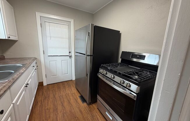 ZzzJ0633-2 Montana Fourplexes