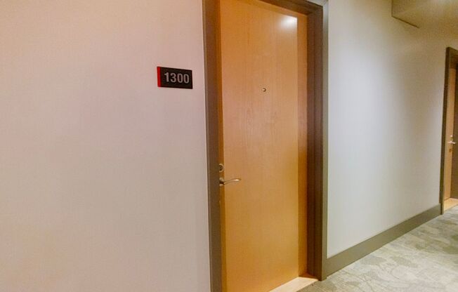 **HOLIDAY SPECIAL OWNER WILL PAY MOVE IN/OUT FEE** Panoramic Views of the Hills and the City are yours in this 13th Floor 1 Bedroom Plus Office Condo in The John Ross.