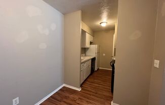 1 bed, 1 bath, $695