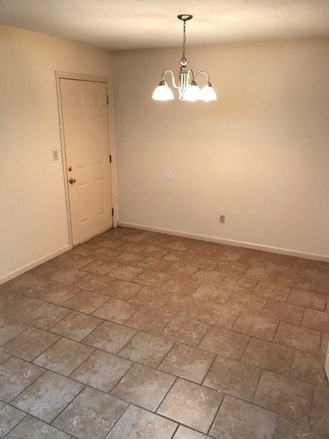 2 beds, 1 bath, 1,200 sqft, $775