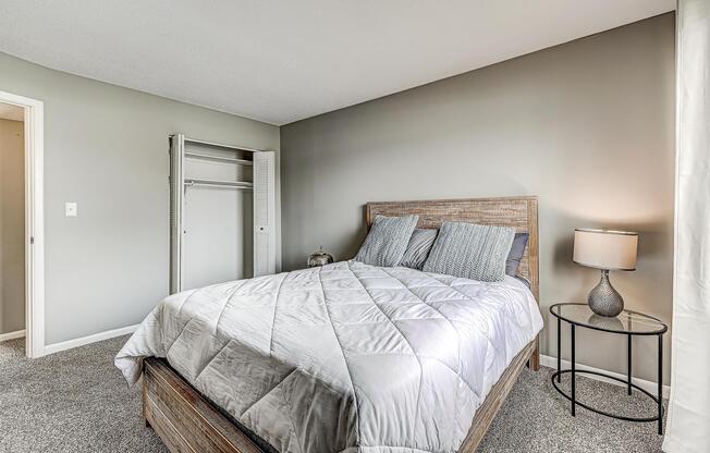 2 beds, 1 bath, 860 sqft, $1,154