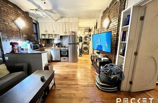 346 E 13th St #22
